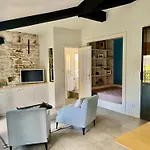 Le Platane De La Canourgue Apartment *